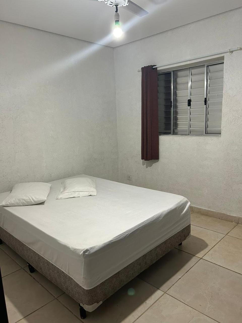 Oasis Hostel E Pousada Itanhaém Екстериор снимка